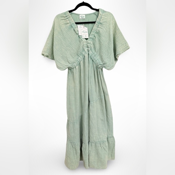 🆕 Very J Mineral Wash Sage Green Dress - Picture 2 of 5